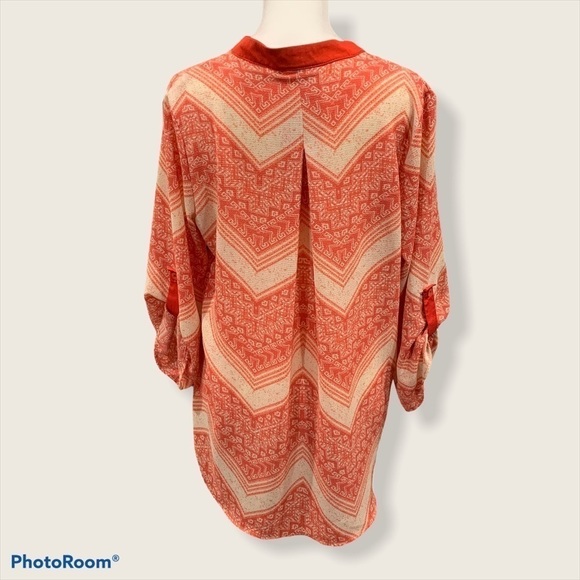 Faith and Joy Semi Sheer V Neck Blouse Size M - Picture 2 of 5